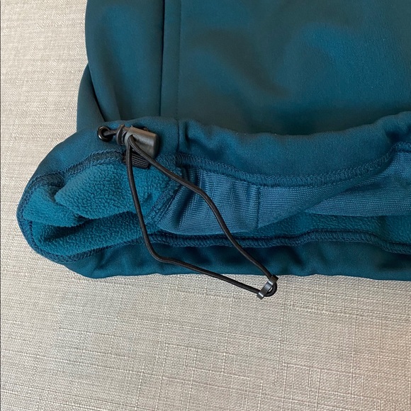 Men’s Adidas Quarter zip Golf Pullover - Picture 7 of 8